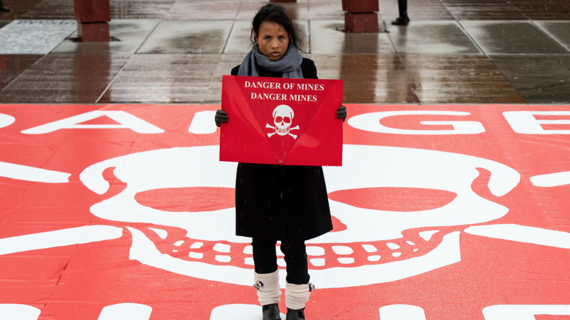 Gniep Smoeun sur la place des Nations | (C) Basile Barbey / HI