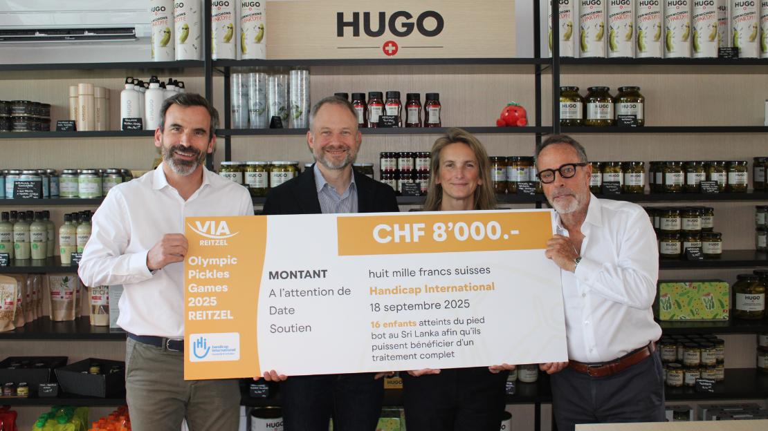 Preisverleihung mit Reitzel für die Solidaritätsaktion „Plus que marcher“ (Mehr als nur gehen)  Preisverleihung mit Reitzel für die Solidaritätsaktion „Plus que marcher“ (Mehr als nur gehen)